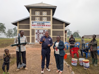 Kirche in Nzaji, Juli 2026