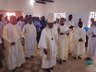 Kirche in Nzaji, Juli 2026